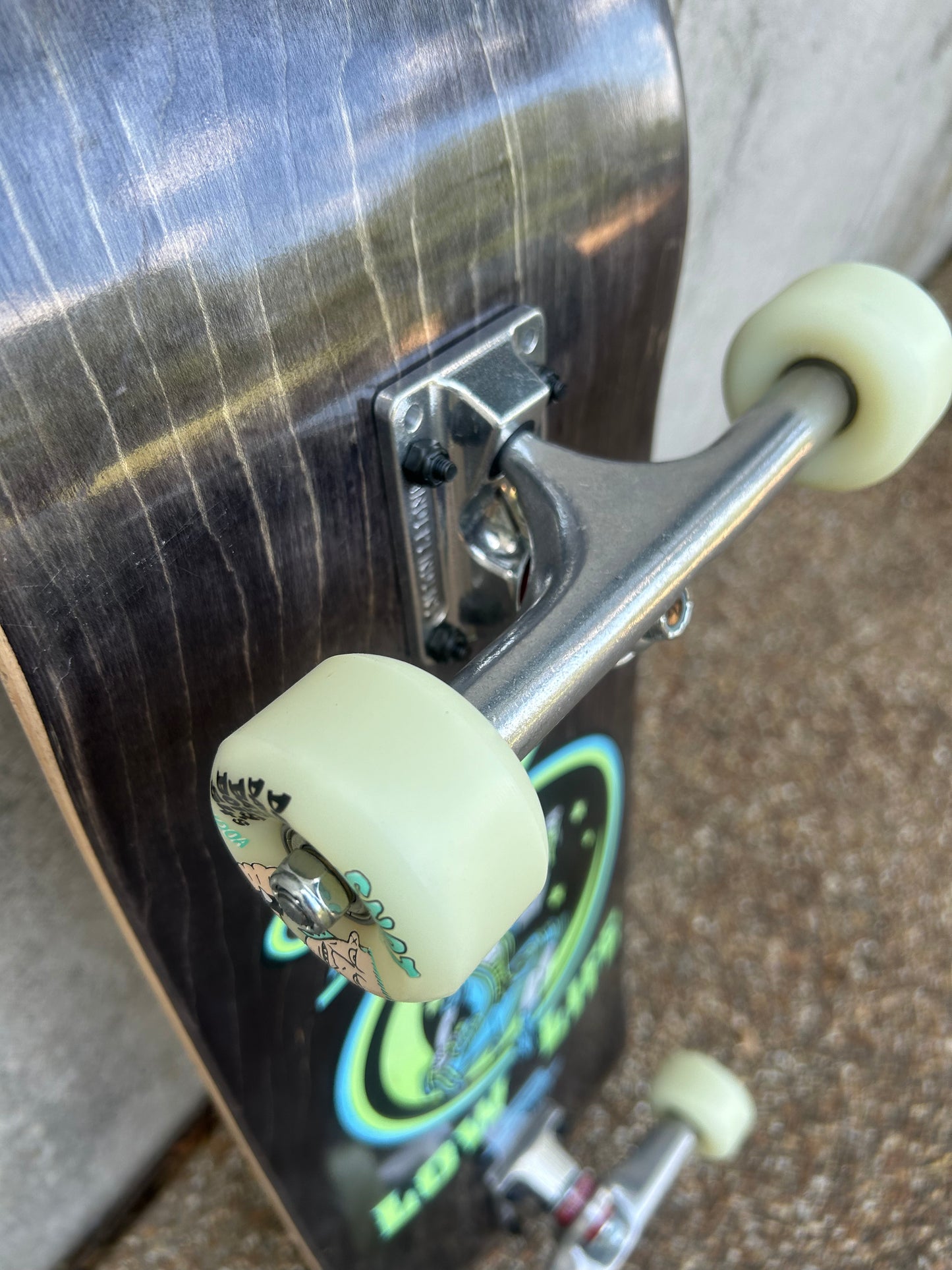 SBSkates Midwest Lowlife V2 9" Custom Complete